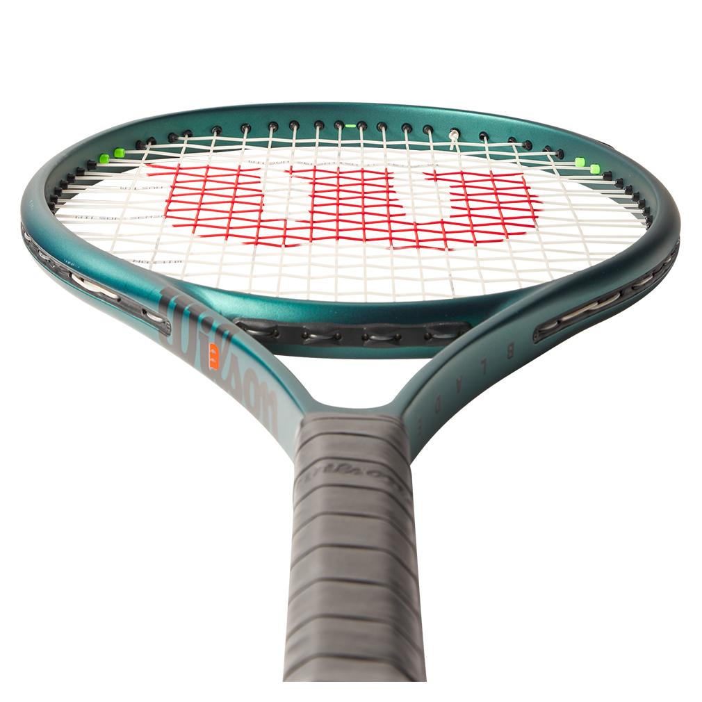 Blade 26 v9.0 Tennis Racquet